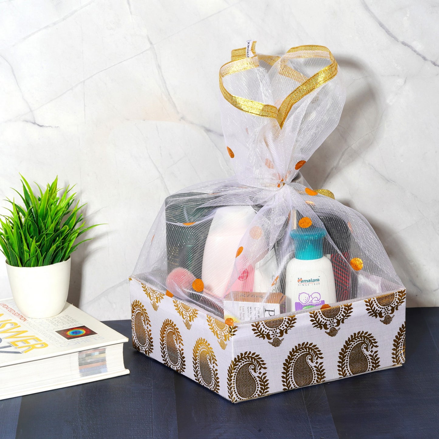 Royal White Hamper Basket | Grownex Packaging | Basket & Tray