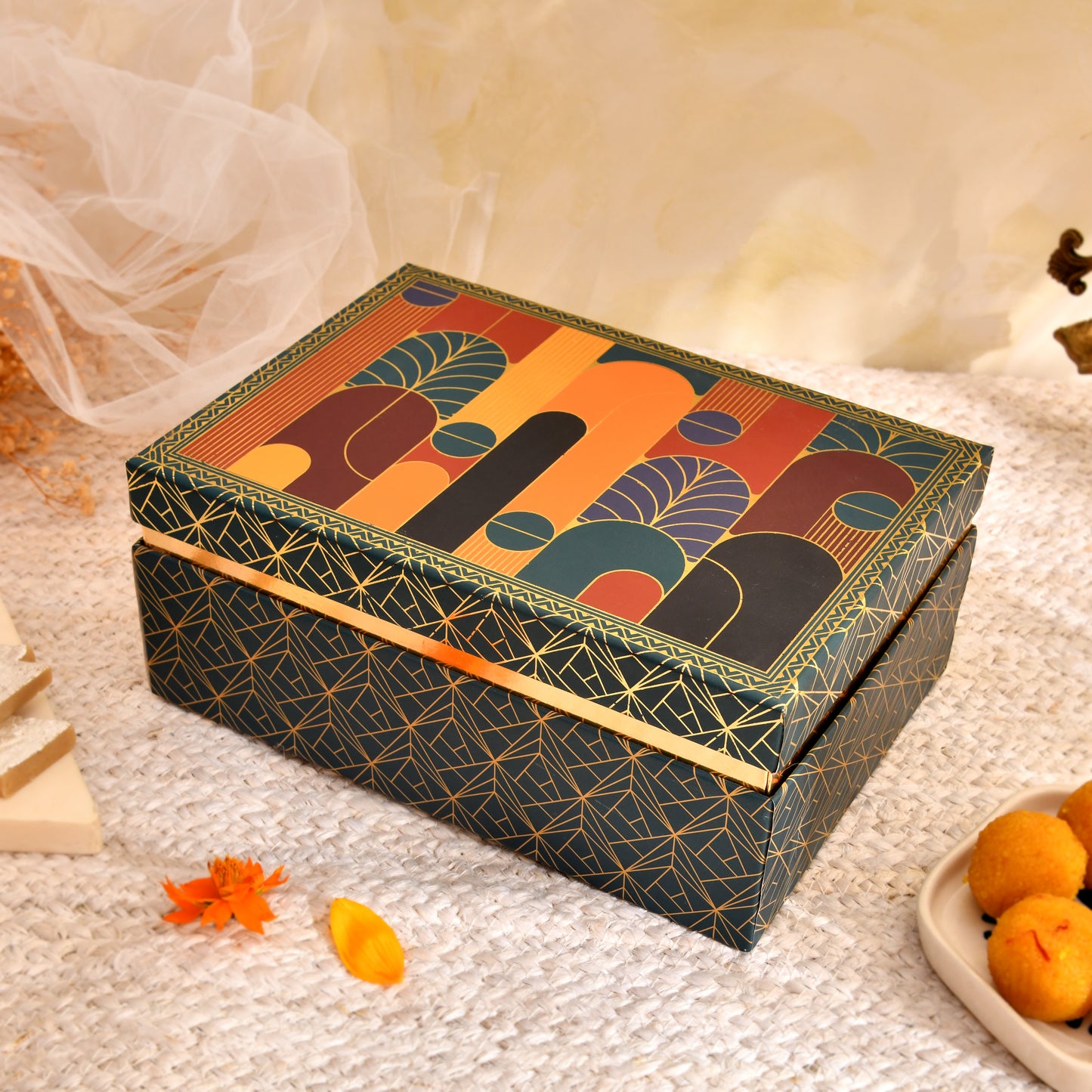 Dark Green Border with Mid-Century Modern Print Rigid Gift Box – Premium Hamper with 5-Cavity Tray & Dual Glass Jars